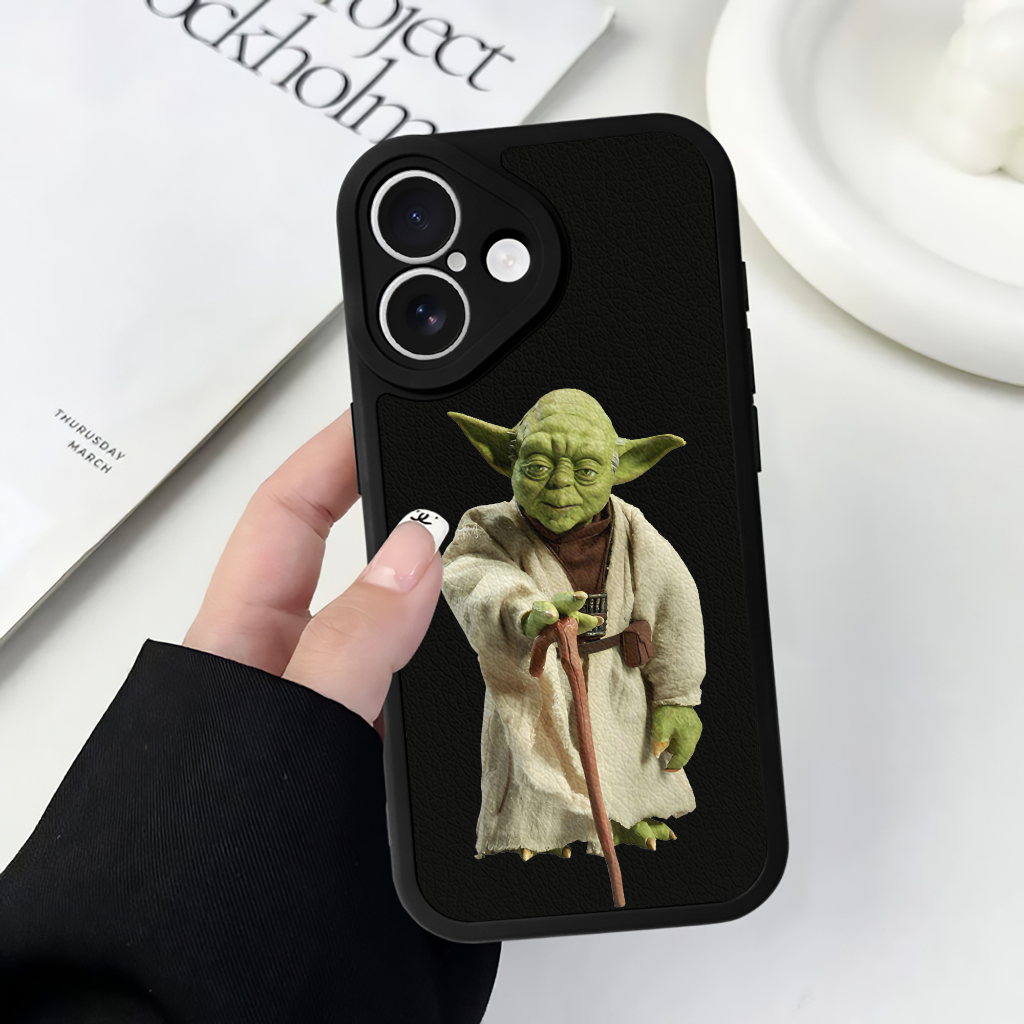 （画像用） スター・ウォーズ Star Wars 【iPhone 16シリーズ対応】シリコンスマホケース（レザー調） 材質：シリコン